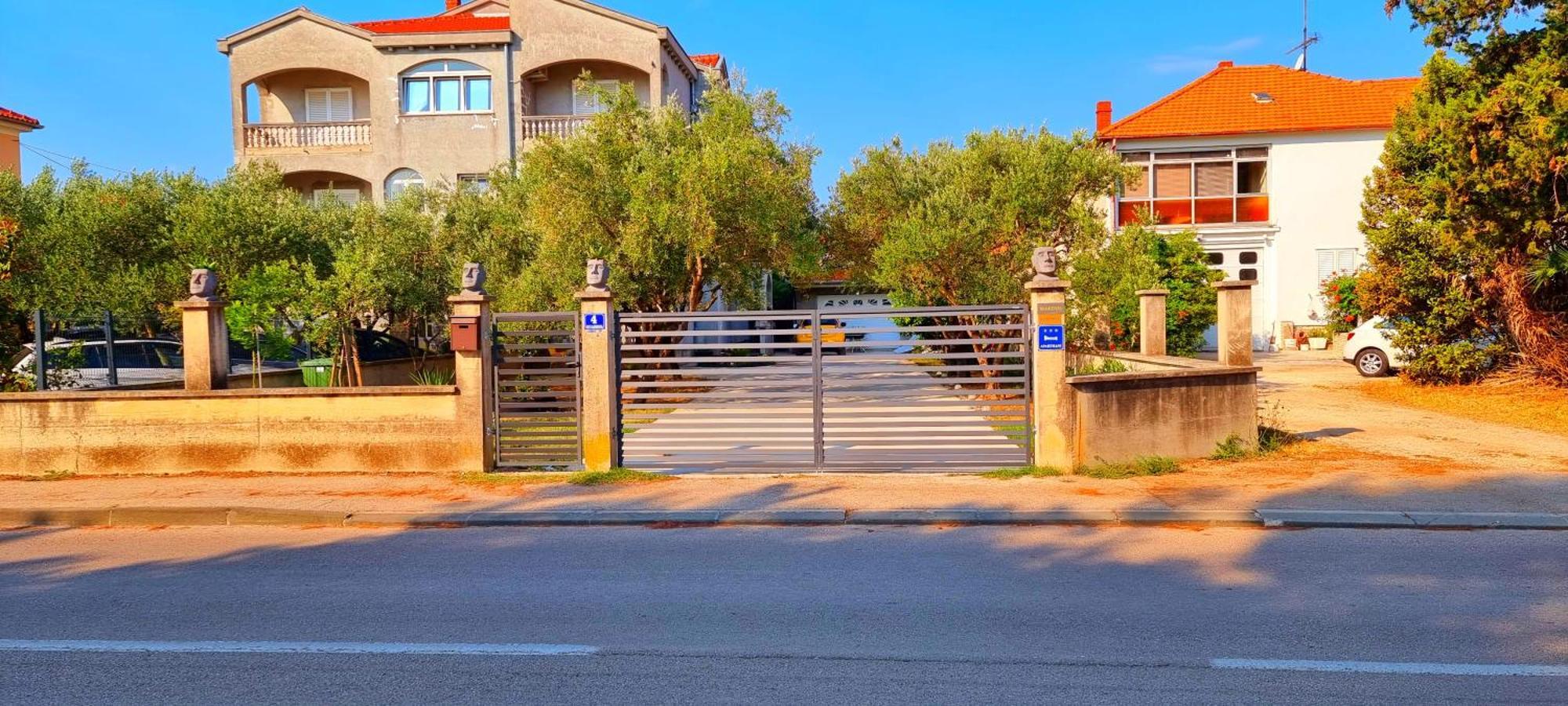 Apartments Las Cabezas Zadar Bagian luar foto